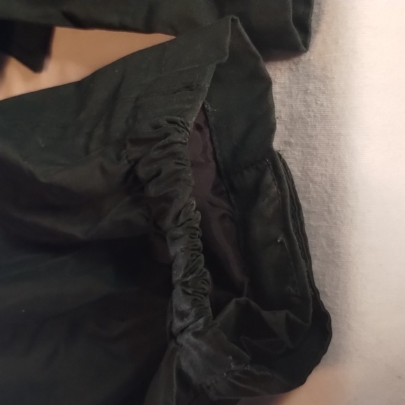 Men's Jacket made by Cobra Size:L  Color: Dark Green, Concealed Hood, pockets - Picture 5 of 13